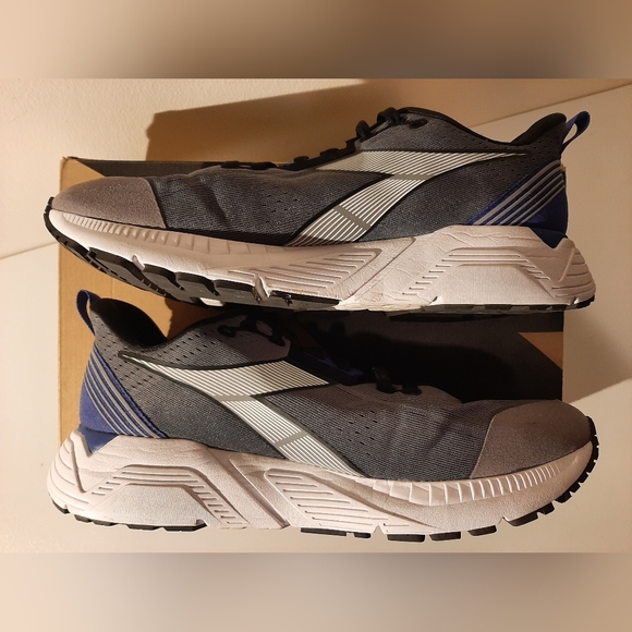 Diadora Mythos Blueshield Vigore 2 - Picture 2 of 8